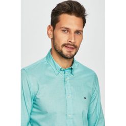 Tommy Hilfiger - Koszula. Zielone koszule męskie TOMMY HILFIGER, s, bez wzorów, z bawełny, casualowe, bez kołnierzyka, z długim rękawem. W wyprzedaży za 259,90 zł.