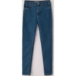 Jeansy push up - Niebieski. Niebieskie jeansy damskie Cropp. Za 79,99 zł.