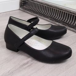 Baleriny dziewczęce na rzep czarne Vinceza 36. Czarne baleriny dziewczęce marki Vinceza, bez wzorów, bez obcasa. Za 79,99 zł.