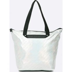 Calvin Klein - Torebka. Szare torebki klasyczne damskie marki Calvin Klein, z materiału, duże. W wyprzedaży za 399,90 zł.