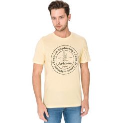 Jack & Jones Dover Koszulka Żółty. Żółte podkoszulki męskie l, z nadrukiem, z bawełny. Za 44,95 zł.