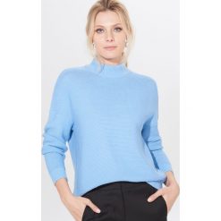 Sweter z golfem - Niebieski. Niebieskie swetry damskie Mohito, s, bez wzorów, bez rękawów, bez kaptura. W wyprzedaży za 39,99 zł.