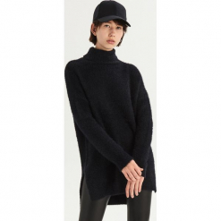 Długi sweter oversize z golfem - Czarny. Czarne golfy damskie marki Sinsay, l. Za 79,99 zł.