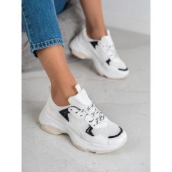 CASUALOWE SNEAKERSY. Białe trampki i tenisówki damskie SMALL SWAN. Za 76,90 zł.