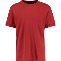 Samsøe & Samsøe TUNISIA Tshirt basic brick red. Czerwone koszulki polo Samsøe & Samsøe, m, z bawełny. Za 289,00 zł.
