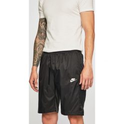 Nike Sportswear - Szorty. Czarne spodenki sportowe męskie Nike Sportswear, m, bez wzorów, z poliesteru, sportowe. Za 119,90 zł.