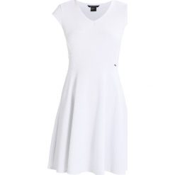 Odzież damska: Armani Exchange Sukienka letnia white