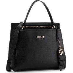 Torebka LIU JO - M Top Handle A69005 E0087 Nero 22222. Czarne topy damskie Liu Jo, bez wzorów, ze skóry ekologicznej, klasyczne, bez dodatków. Za 559,00 zł.