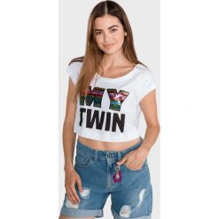 TWINSET Koszulka Biały. Białe koszulki damskie Twinset, s, z nadrukiem, z bawełny, bez kołnierzyka, z krótkim rękawem. Za 381,95 zł.