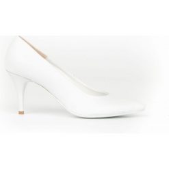 Szpilki na 7 cm obcasie - skóra naturalna - model 972 - kolor biały. Białe czółenka damskie Zapato, do pracy, bez wzorów, ze skóry, bez obcasa, na obcasie. W wyprzedaży za 287,10 zł.