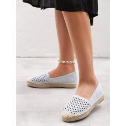 Niebieskie Espadryle Collaborator. Niebieskie espadryle damskie Born2be, bez wzorów, bez obcasa. W wyprzedaży za 69,99 zł.