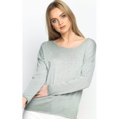 Zielona Bluzka Jewel. Zielone bluzki longsleeves Born2be, s, z dekoltem w łódkę. Za 34,99 zł.