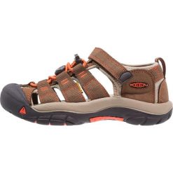 Keen NEWPORT H2 Sandały trekkingowe dark earth/spicy orange. Brązowe sandały chłopięce Keen, z gumy. Za 239,00 zł.