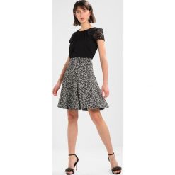 Spódniczki trapezowe: Vive Maria CITY FLOWER SKIRT Spódnica trapezowa black