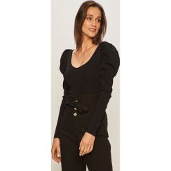 Pinko - Sweter. Czarne swetry damskie Pinko, s, z aplikacjami, z wiskozy, bez rękawów, bez kaptura. W wyprzedaży za 499,90 zł.