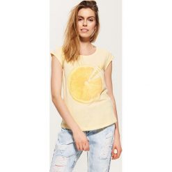 Bluzki, topy, tuniki: T-shirt z cytryną – Żółty
