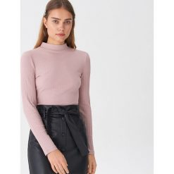 Bluzka z półgolfem basic - Różowy. Różowe bluzki damskie House, s, bez wzorów, bez kołnierzyka, bez rękawów. W wyprzedaży za 29,99 zł.
