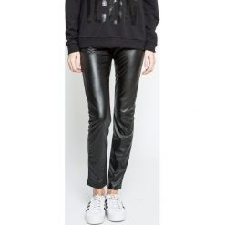 Silvian Heach - Legginsy Vige Vano. Czarne legginsy damskie Silvian Heach, s, bez wzorów, z materiału, klasyczne. W wyprzedaży za 169,90 zł.
