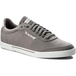 Tenisówki LE COQ SPORTIF - Lisa Cvs 1810209 Cloudburst/Old Silver. Szare półbuty damskie le coq sportif, bez wzorów, z gumy, bez zapięcia. W wyprzedaży za 179,00 zł.