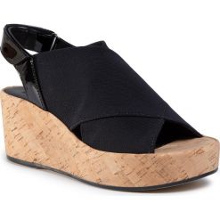 Sandały HÖGL - 9-103237 Black 0100. Czarne klapki damskie HÖGL, bez wzorów, ze skóry, bez obcasa, na obcasie. W wyprzedaży za 359,00 zł.