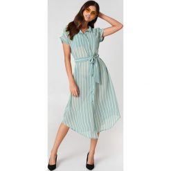Sukienki: J&K Swim X NA-KD Sukienka koszulowa z wiązaniem w talii – Turquoise