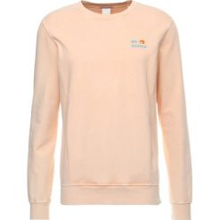 Bejsbolówki męskie: Scotch & Soda GARMENT CREWNECK Bluza beach pink