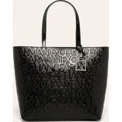 Armani Exchange - Torebka. Czarne torby damskie na zakupy Armani Exchange, w paski, z poliesteru, na ramię, duże, bez dodatków. Za 469,90 zł.