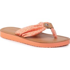 Japonki TOMMY HILFIGER - Th Monogram Flat Beach Sandal FW0FW04808 Island Coral SN7. Pomarańczowe klapki damskie TOMMY HILFIGER, bez wzorów, ze skóry, bez obcasa. W wyprzedaży za 149,00 zł.