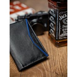 Portfel męski skórzany Always Wild N4-SHP czarny - CZARNY Z NIEBIESKIM. Niebieskie portfele męskie ALWAYS WILD, bez wzorów, ze skóry. Za 34,99 zł.