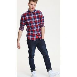Koszula długi rękaw męska slim fit. Czerwone koszule męskie m, z jeansu. W wyprzedaży za 29,99 zł.