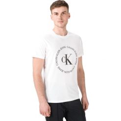 Calvin Klein Koszulka Biały. Białe podkoszulki męskie Calvin Klein, xl, z nadrukiem, z bawełny, z krótkim rękawem. Za 192,95 zł.