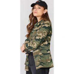 NA-KD Kurtka militarna - Green. Zielone kurtki damskie NA-KD, moro, z bawełny. Za 202,95 zł.