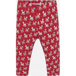 Mayoral - Legginsy dziecięce 74-98 cm. Czerwone spodnie dziewczęce Mayoral, bez wzorów, z elastanu. Za 50,90 zł.