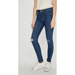 Vero Moda - Jeansy. Niebieskie jeansy damskie skinny marki Vero Moda, s, z elastanu. W wyprzedaży za 89,90 zł.