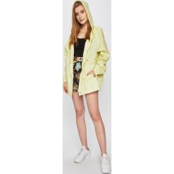 Answear - Kurtka Secret Garden. Żółte kurtki damskie ANSWEAR, s, bez wzorów, z poliesteru, długie. W wyprzedaży za 119,90 zł.