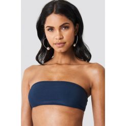 NA-KD Swimwear Góra bikini bandeau z teksturą - Navy. Niebieskie bikini marki NA-KD Swimwear. Za 72,95 zł.