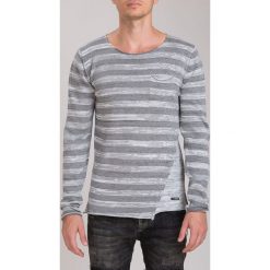 Jasnoszary Sweter M3022. Szare swetry klasyczne męskie marki Fasardi, m. Za 81,75 zł.