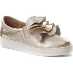 Sneakersy EKSBUT - 28-4822-672/F16-1G Złoto. Żółte półbuty damskie marki Eksbut, na co dzień, z aplikacjami, ze skóry, bez obcasa, na płaskiej podeszwie, bez zapięcia. W wyprzedaży za 199,00 zł.