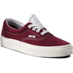 Tenisówki VANS - Era VN0A38FRU8M (Retro Sport) Port Royale. Czerwone półbuty damskie Vans, bez wzorów, z gumy, bez zapięcia. W wyprzedaży za 229,00 zł.