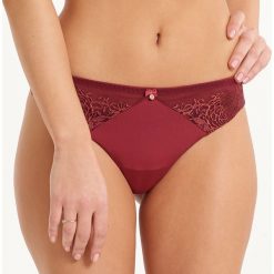 Tanga Vita Bella. Czerwone figi damskie marki LingaDore, z haftami, z bawełny. Za 95,99 zł.