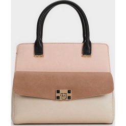 Parfois - Torebka. Różowe kuferki damskie Parfois, w paski, z poliesteru, casualowe, na ramię, duże, bez dodatków. Za 149,90 zł.