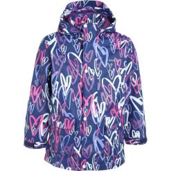 Kamik HEART GIGK Kurtka hardshell blue dephts/mag. Niebieskie kurtki dziewczęce marki Kamik, z poliesteru. Za 209,00 zł.