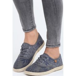 Czarne Espadryle Sunny Day. Czarne espadryle damskie Born2be, bez wzorów, bez obcasa, na płaskiej podeszwie. Za 49,99 zł.