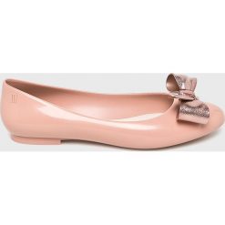 Melissa - Baleriny Doll III. Czerwone baleriny damskie marki Melissa, z kauczuku. Za 299,90 zł.