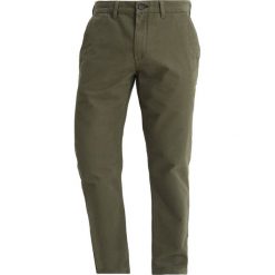Chinosy męskie: Jack Wills ELLSMERE Spodnie materiałowe olive