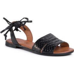 Sandały LASOCKI - RST-ARENA-10 Black. Czarne klapki damskie Lasocki, bez wzorów, ze skóry, bez obcasa, na obcasie. Za 129,99 zł.