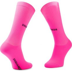 Skarpety Wysokie Damskie DSQUARED2 - DFV171700.6713A Bright Pink. Różowe skarpetki damskie Dsquared2, bez wzorów, z elastanu. Za 249,00 zł.