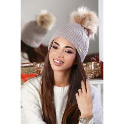 Czapka MORIKA BEIGE. Brązowe szaliki damskie . W wyprzedaży za 29,00 zł.