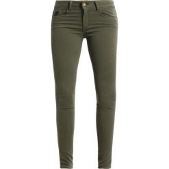Jeansy damskie: LOIS Jeans CORDOBA Jeans Skinny Fit militia green
