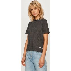 Calvin Klein Jeans - T-shirt. Białe bluzki damskie Calvin Klein Jeans, s, bez wzorów, z bawełny, casualowe, z okrągłym kołnierzem, z krótkim rękawem. Za 229,90 zł.